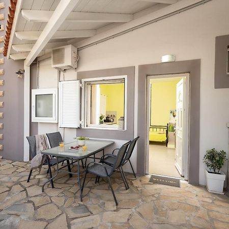 Milos Apartment Kalamaki  Eksteriør billede