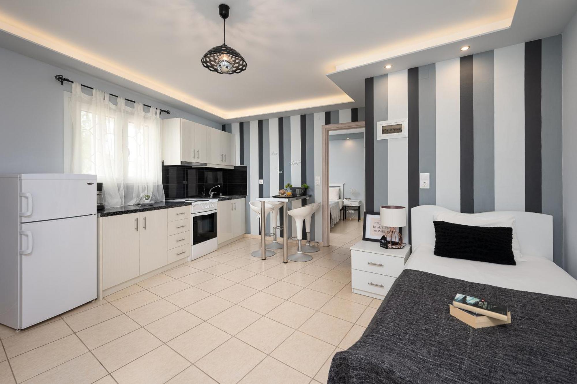 Milos Apartment Kalamaki  Eksteriør billede